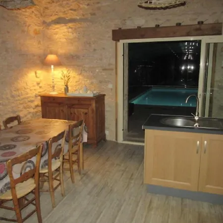 Le Safranier Maison Ancienne Avec Piscine Couverte Et Chauffee * Saint-Antonin