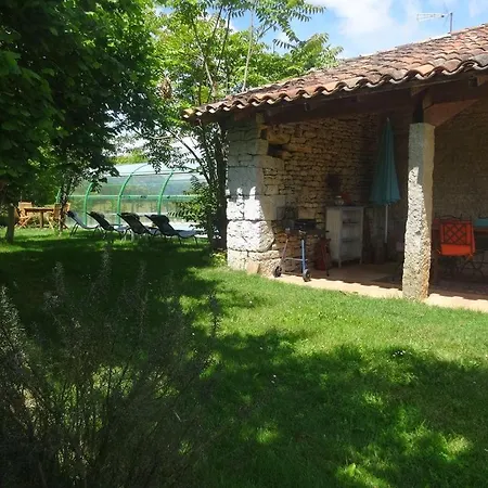 Prázdninový dům Le Safranier Maison Ancienne Avec Piscine Couverte Et Chauffee *