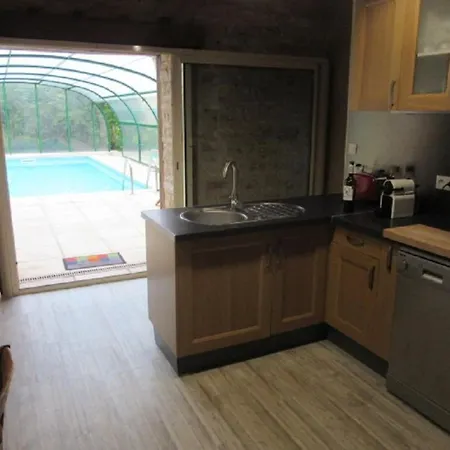 Le Safranier Maison Ancienne Avec Piscine Couverte Et Chauffée Hébergement de vacances *